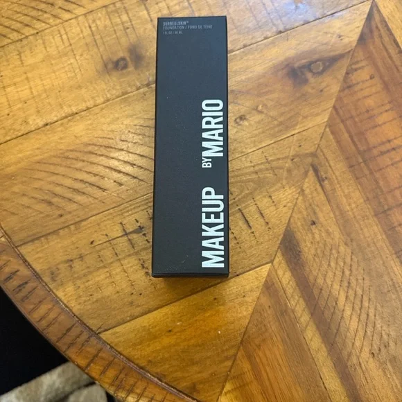 Makeup By Mario SurrealSkin Foundation - 13W - Picture 10 of 13